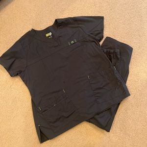 Wonderwink womens scrub set